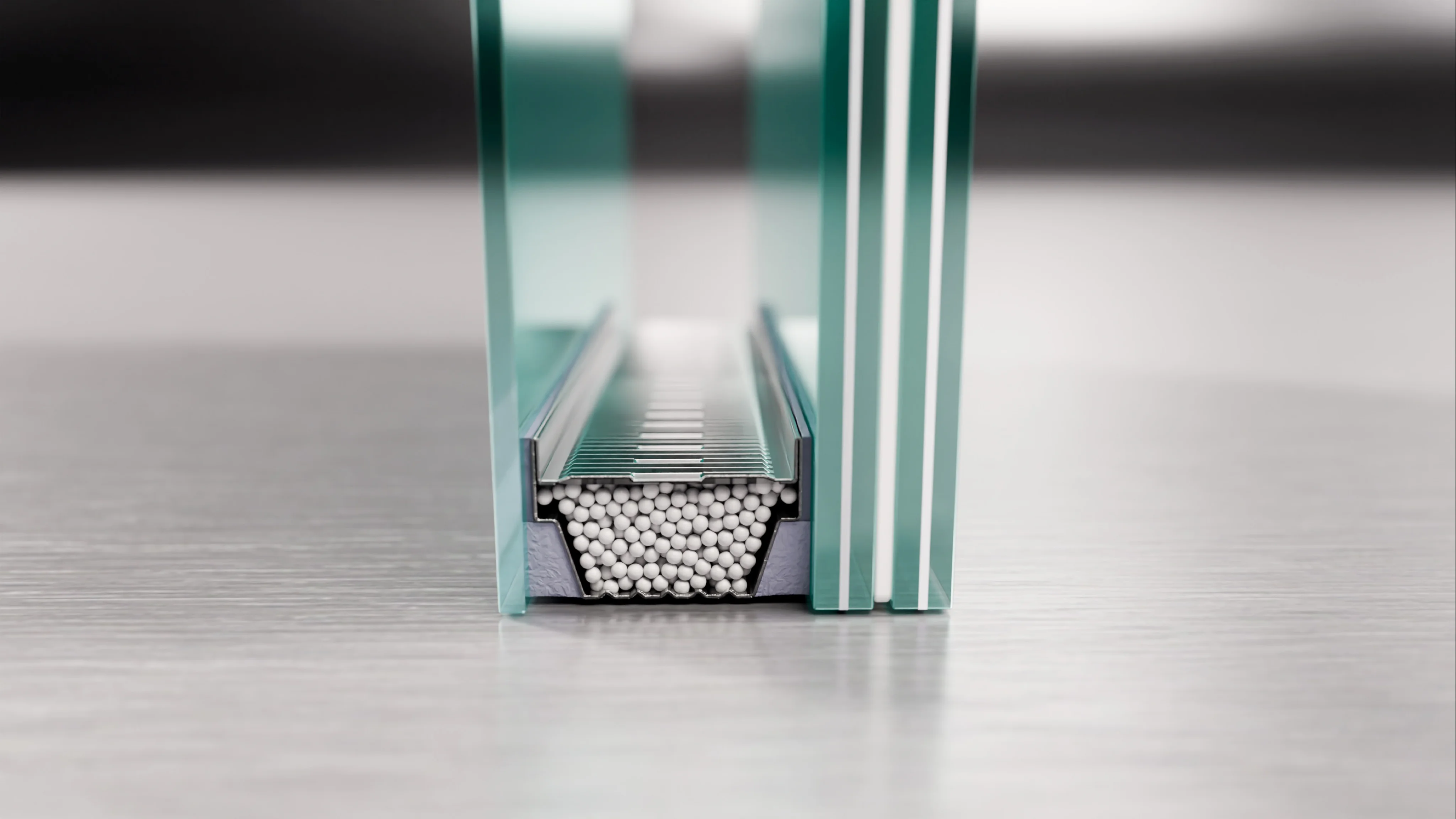 CLiC glass cross-section showing manufacturing quality